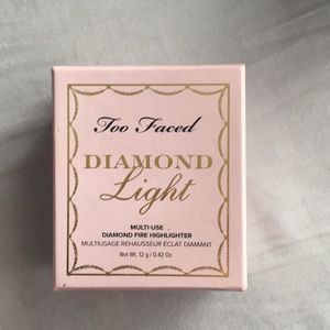 Too faced highlighter